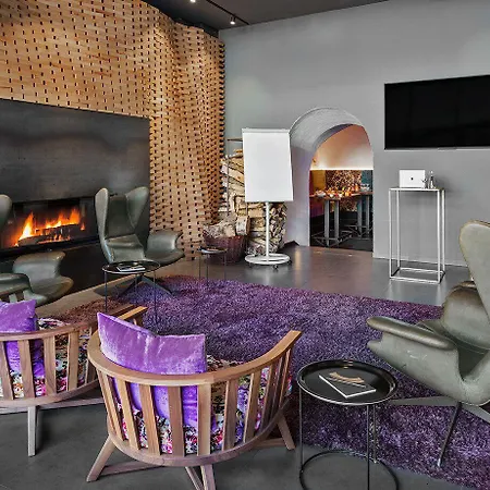 Ξενοδοχείο Stadthotel Brunner 4*