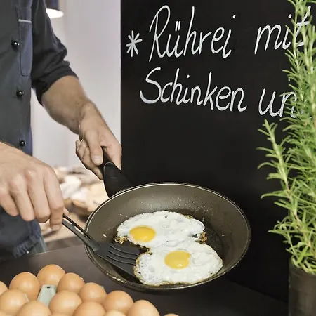 Stadthotel Brunner 4*